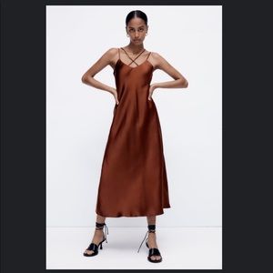 Satin effect midi dress, brown size A. Worn once.
